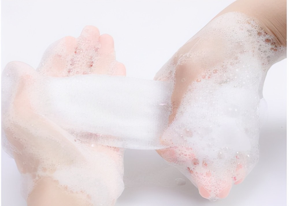 洗脸还要配个"起泡器",洗面奶的泡沫真的那么重要吗?