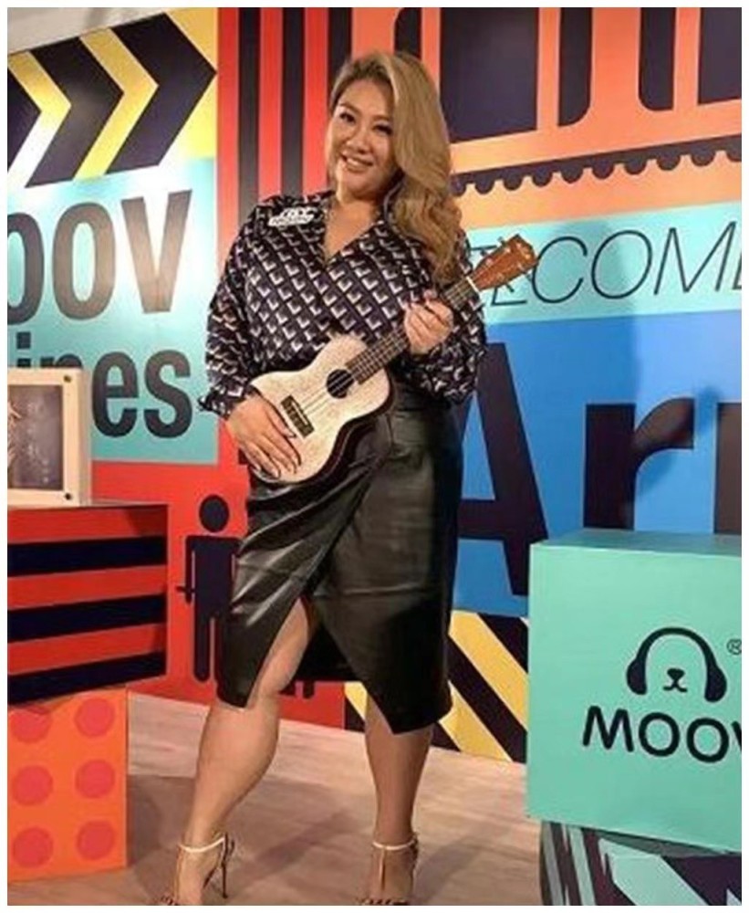 与多名老外晒亲密照,肆无忌惮的郑咏恩,风流更胜其父郑少秋_腾讯新闻