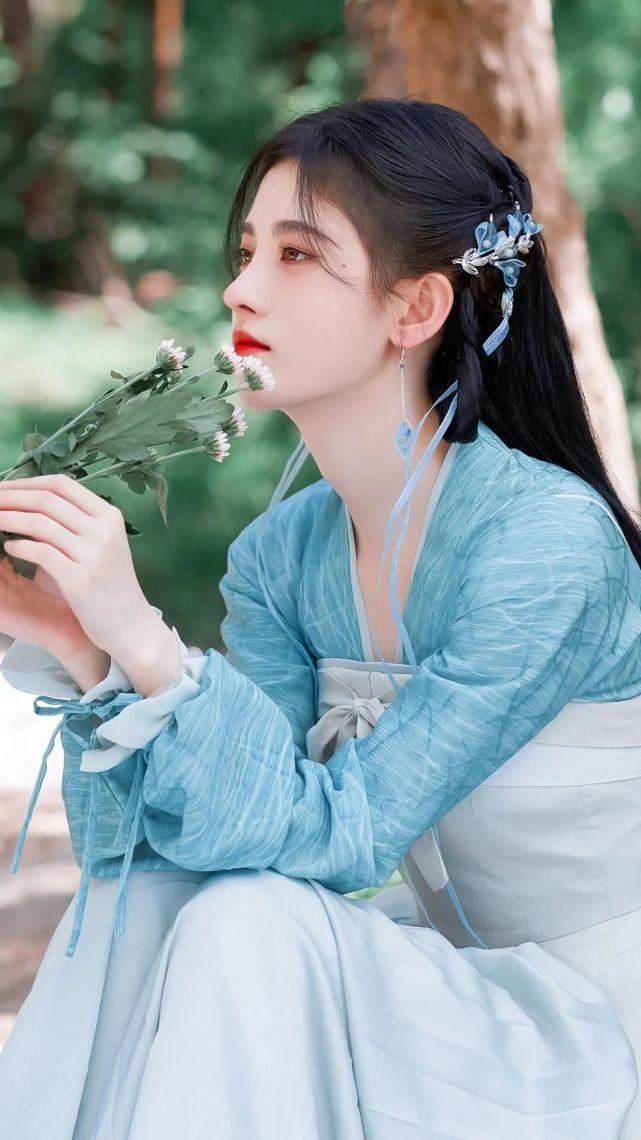 愛豆鞠婧禕古裝美圖