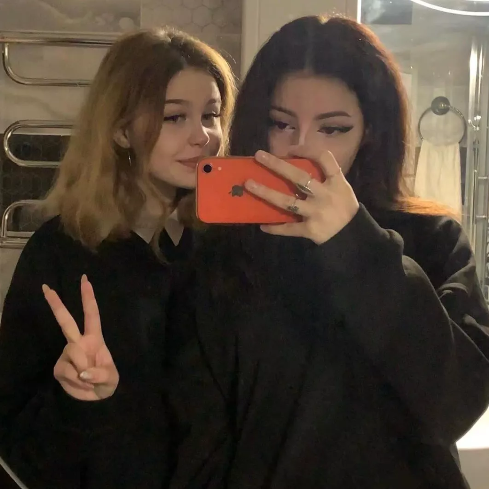 欧美闺蜜头像八字文案