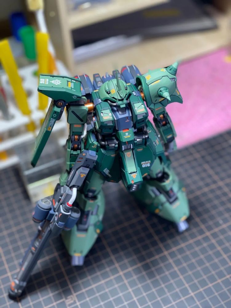 五星精选扎实视觉维度扎古3代工作品