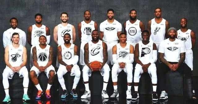 杜兰特的真实身高锤实了原来并没有所谓2米11而是这数据