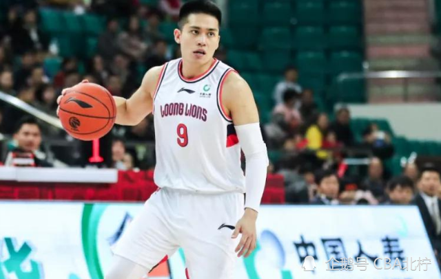 广州队后卫球员陈盈骏第三条消息来自山东队的主教练徐长锁指导,常规