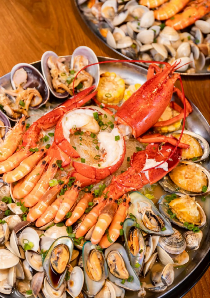 和学府新友旧邻,边吃边聊天一锅之内囊括多种海鲜宴"海陆空"7◎示意图