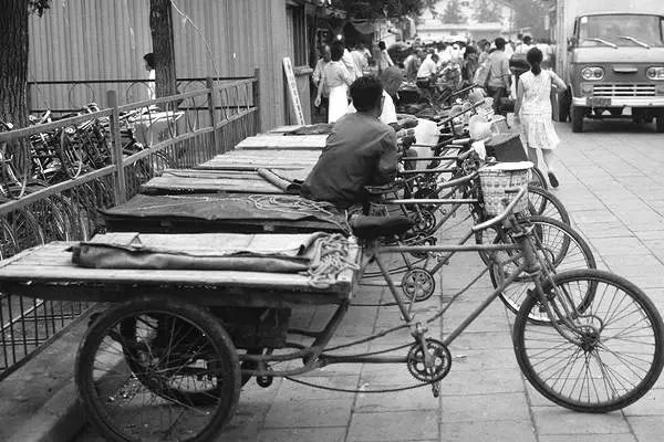 上世纪80年代珍贵老照片很多人都看哭了值得追忆的年代