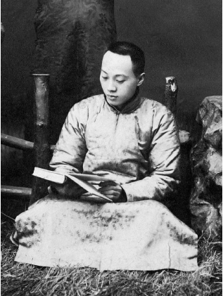 新书推荐《余叔岩影事录》——首部余叔岩画册,照片,戏单难得一见|余