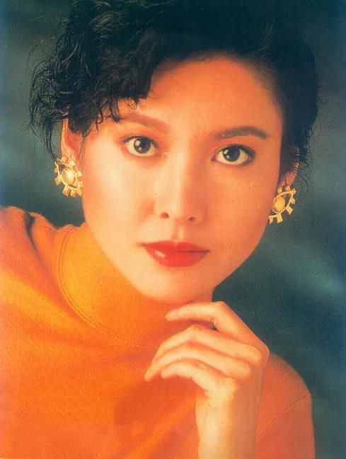 李婉华和吴镇宇同居8年转身爱上何家劲结局如何