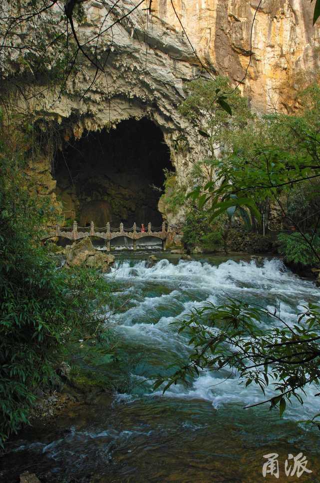 行摄天下中国第一水溶洞龙宫人间绝景