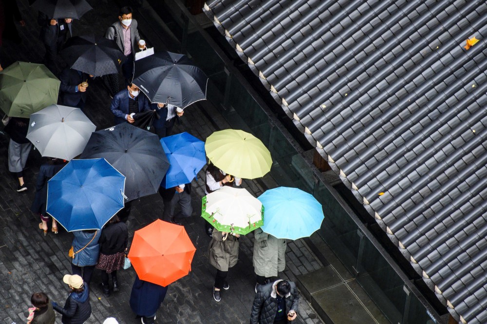 外代一线雨中曲