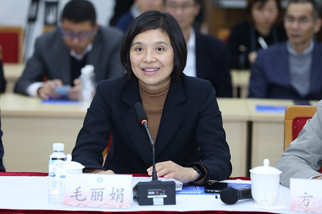 华东理工大学全国率先成立集成电路材料系本硕博贯通培