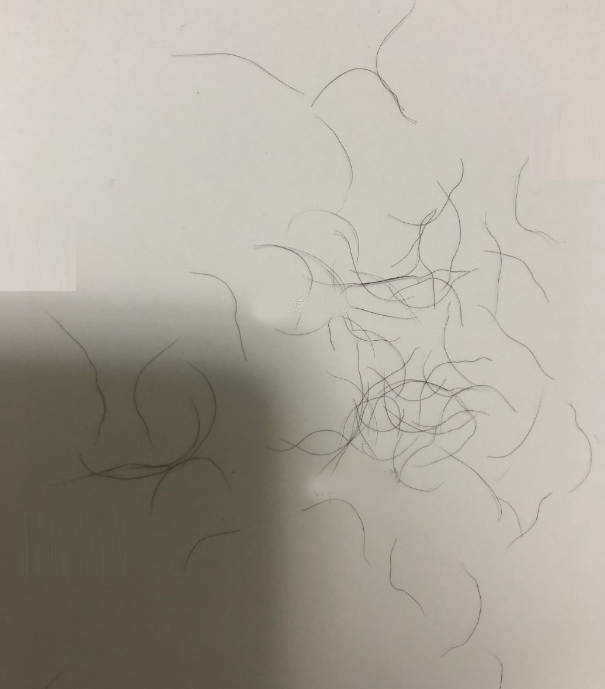 妹子发现男友和异性打游戏,逼他拔520根腿毛,晒图后网友都乐了