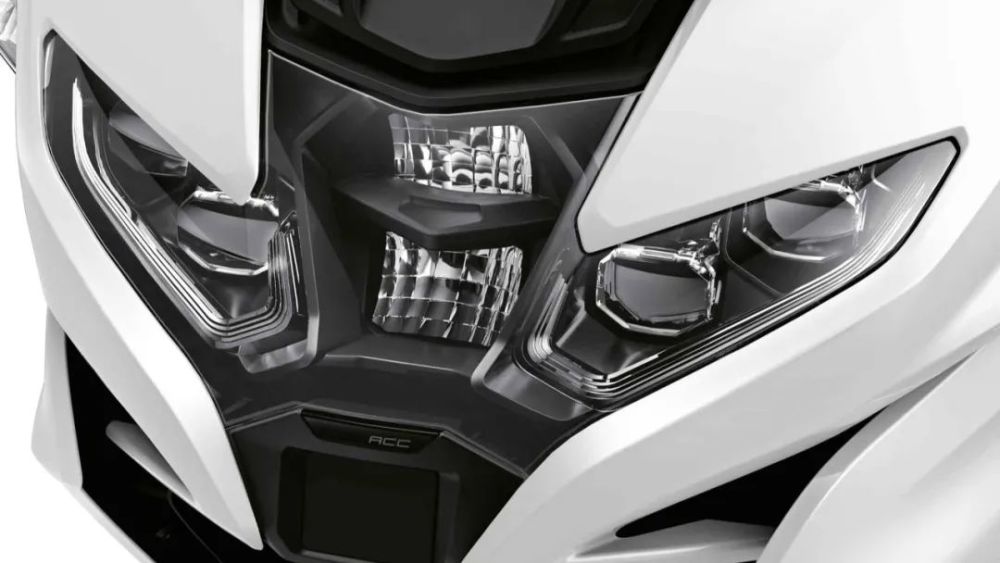 ���������¿�R1250RT���ۼ�313900Ԫ��