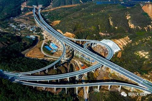 网"菏泽至宝鸡高速公路陕西境的组成部分,途经渭南铜川两市七个区县