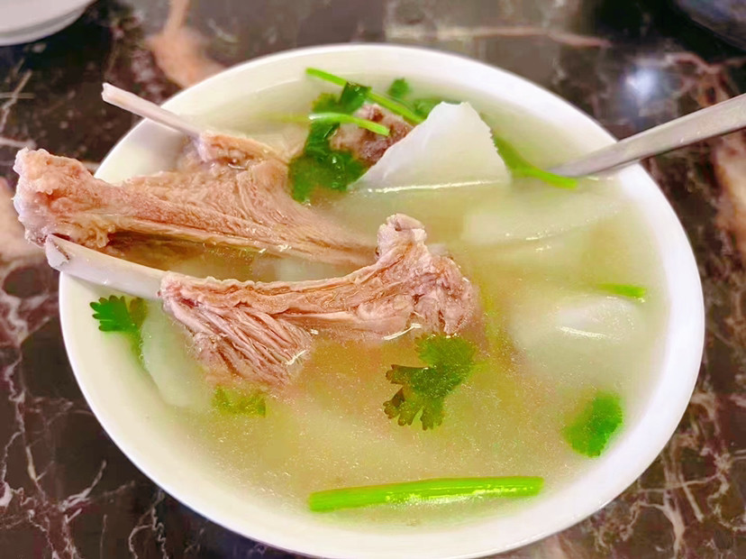 初冬 羊身上这部位 煲三种不同口味的汤 暖胃又暖身 真鲜 腾讯新闻