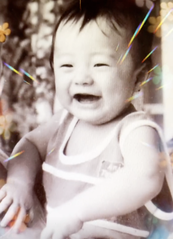 妈妈来了一波陈赫童年照大放送,每一个时期都十分可爱,让人大饱眼福.