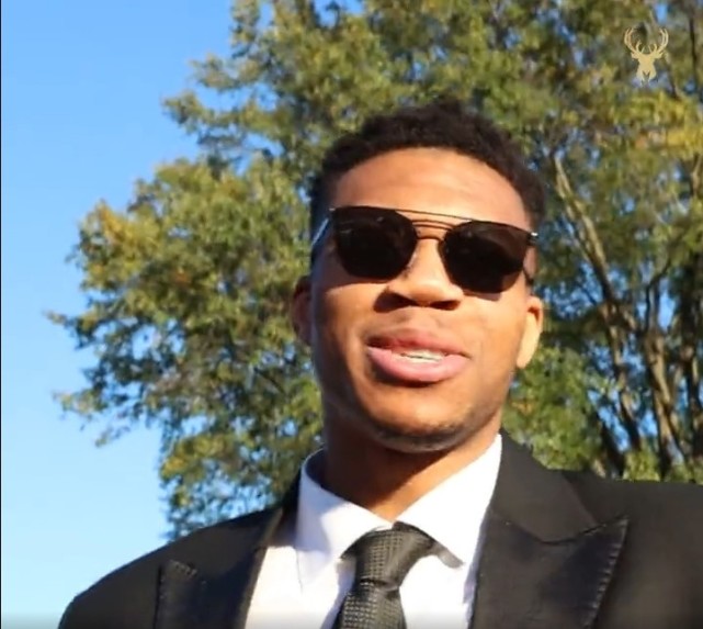 字母哥造访白宫时打趣我要参加竞选成为史上最帅的总统