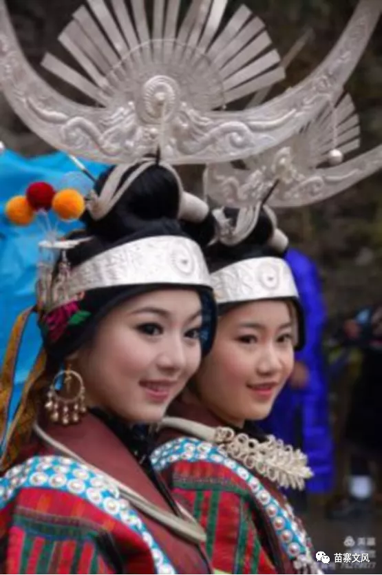 凯里舟溪独特的苗族妇女发髻