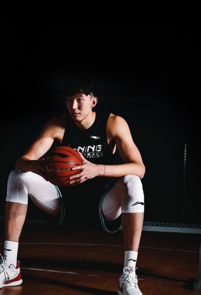 周琦将穿着李宁牌运动套装征战澳洲联赛