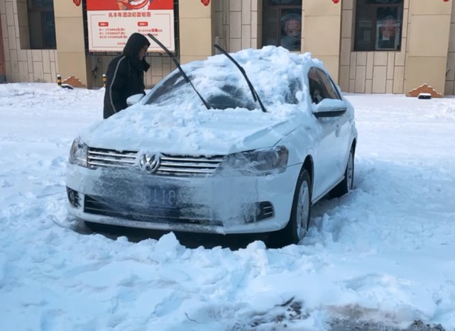 修車師傅建議:下雪天把雨刷器立起來,別等到大修才後悔