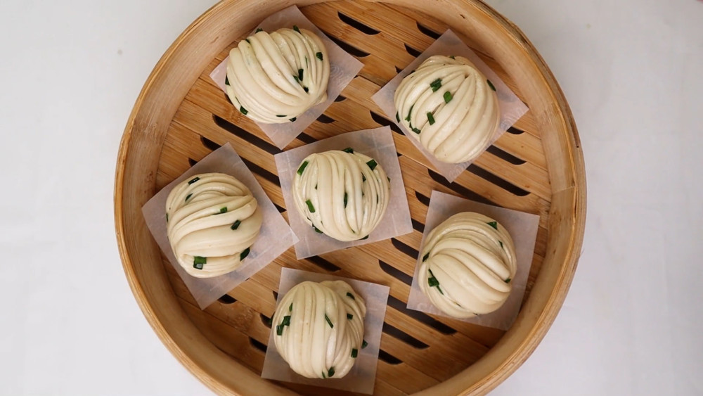 葱花卷的做法教你在家轻松蒸花卷花卷怎么做好看又好吃