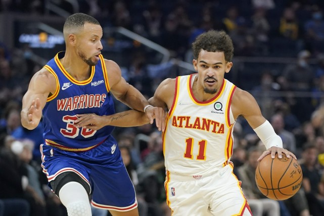 联盟史上第一人,库里率勇士127-113逆转老鹰|库里|勇士|威尔特-张伯伦