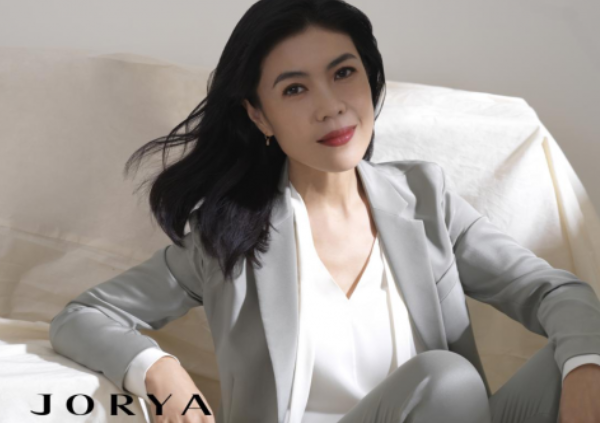 从普通家庭逆袭当上总裁,资源耗尽后的苏芒,现在如何了?_腾讯新闻