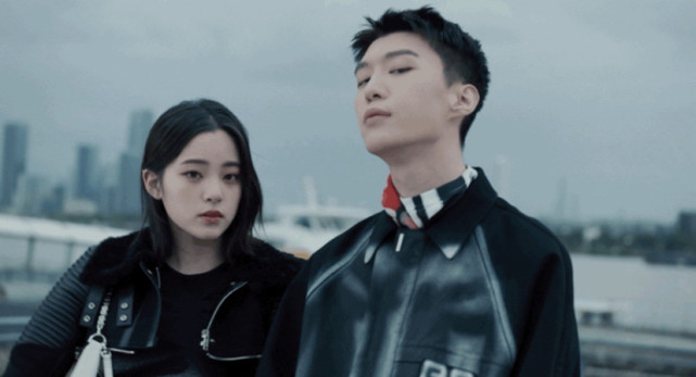 范丞丞欧阳娜娜首次合体拍大片暗黑风格冷峻帅气女方却被质疑炒作cp