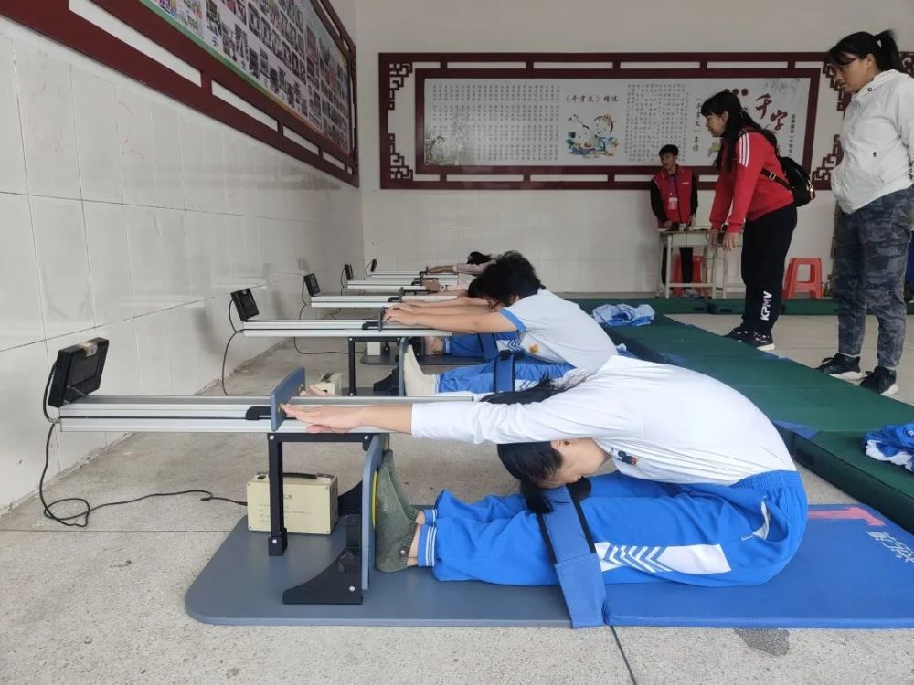 测量身高,体重——有助科学掌握身体形态数据.