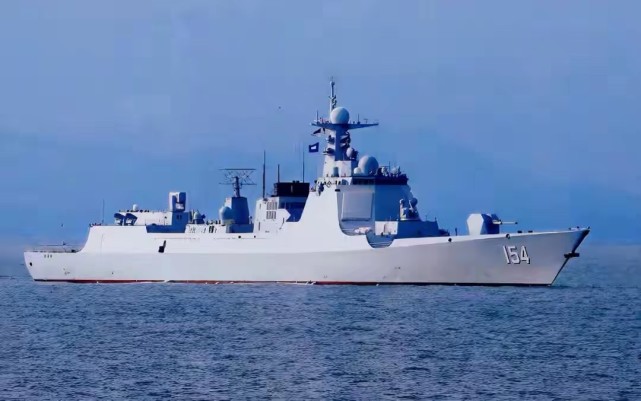 中国舰艇获国际认可,先进护卫舰交付巴铁后,中华神盾也有望出口