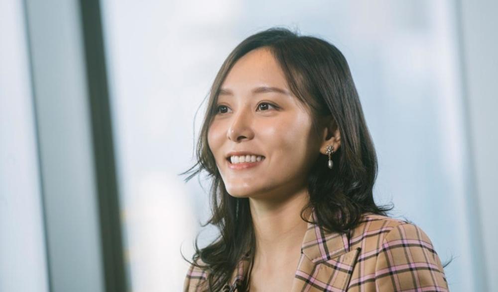 香港女星何佩瑜北上发展成电影女主角年收入几百万破自身纪录
