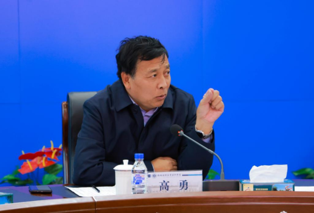 高勇书记在讲话中谈到,安全工作是学校工作中的重中之重,必须常抓不懈