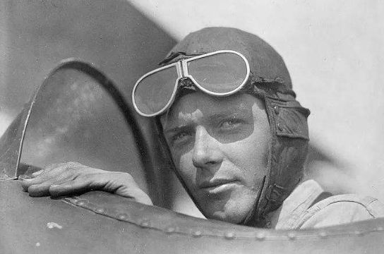 二战中,对日本投放原子弹的美军飞行员,后悔当初的举动吗?