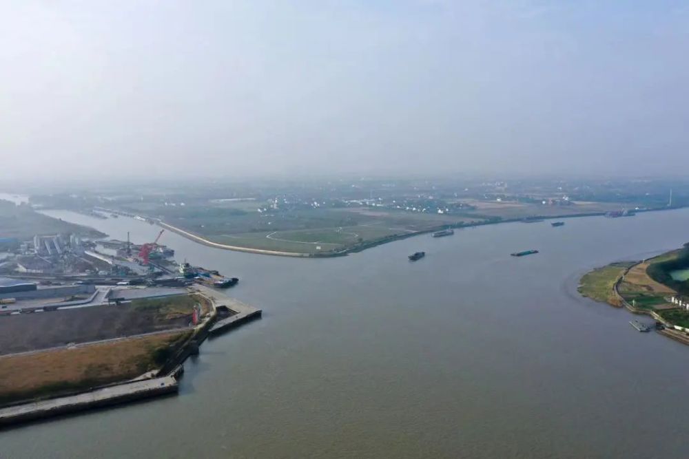 西渡街道全面推进"浦南滨江生态商务区"建设,打响"浦江第一湾"城市