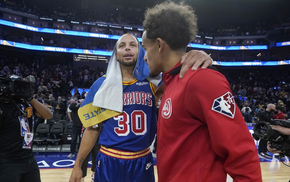 老鹰 NBA最老的50＋10球员，库里带队9胜1负！你们比湖人更接近总冠军