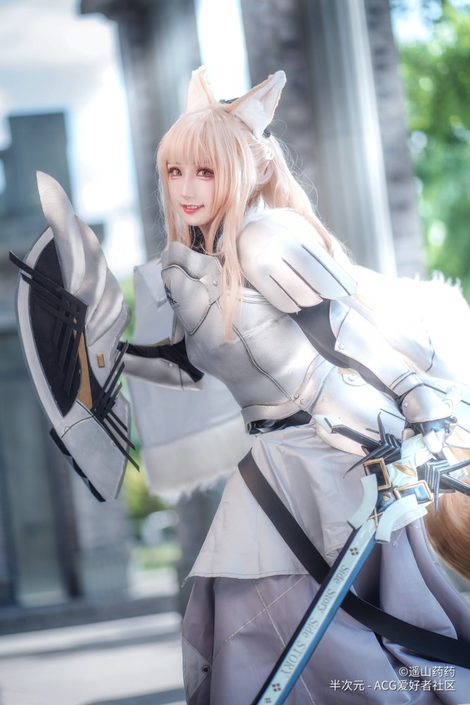 【明日方舟】瑕光cos正片_腾讯新闻