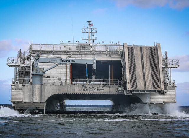 美国先锋级远征高速运输船一种对美军非常重要的水面舰艇