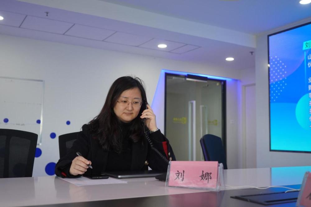 律师说法:根据法律规定,夫妻共同生活期间取得的财产为共同财产.