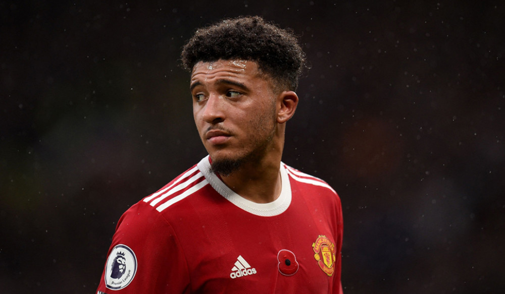 曼联训练中改造桑乔踢翼卫花费7300万不能不用索帅欲另辟蹊径