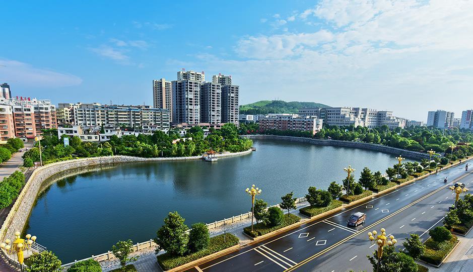 郴州市区人口_湖南省城区面积最大、人口最多的县级市,竟然有郴州情结