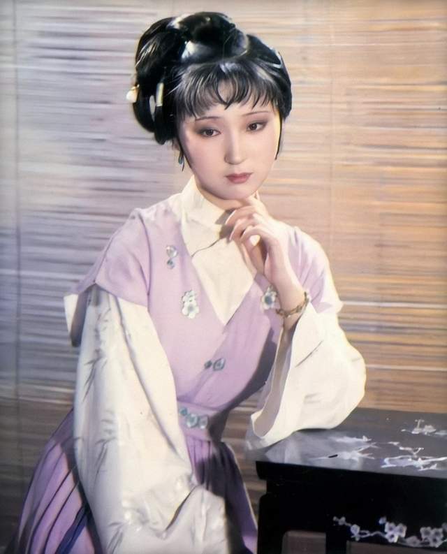 贾宝玉生病后林黛玉为何一反常态甚至拒绝去怡红院探病