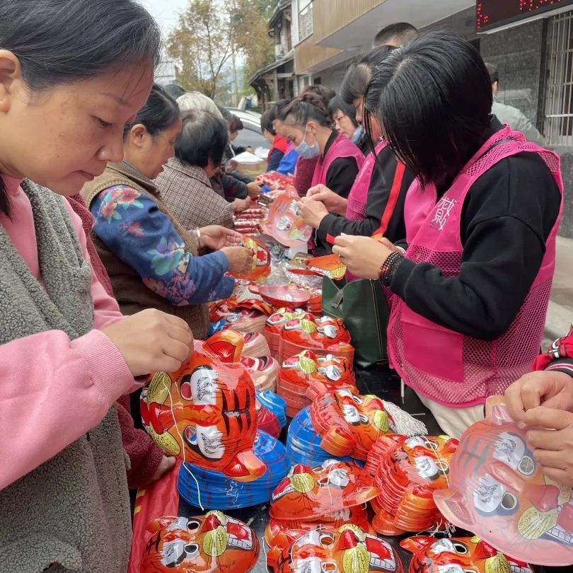 巾幗紅丨服務基層入鄉村 維權創業齊上陣