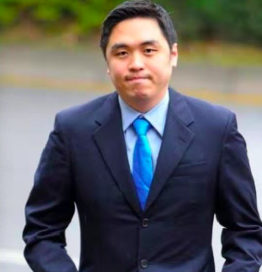 曝41岁富豪三度再婚娶空姐对日本前妻不闻不问儿子对爸无印象