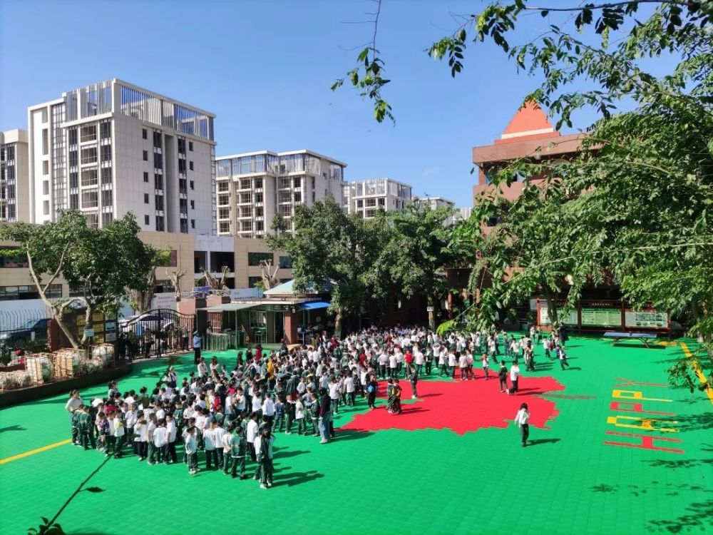 孩子们的人身安全是学校保卫工作的重点,今后,海枫小学将进一步加强