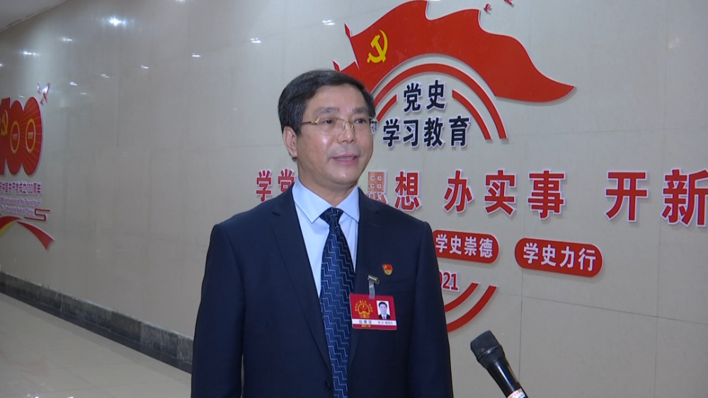 高新区党工委书记喻国杰:"到2025年,高新区将实现营业收入超过1200