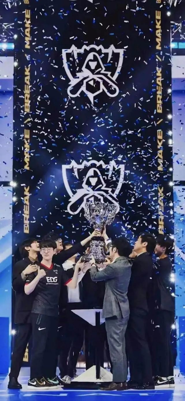 如果你喜欢今天的壁纸立刻设我为星标/置顶-爱你们哟2021年11月10日20