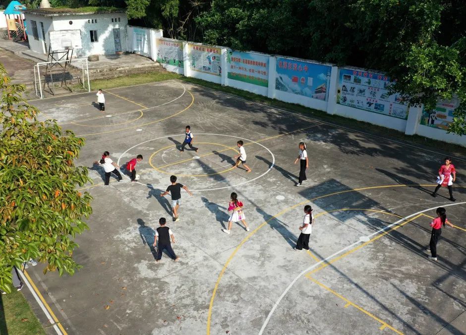 是首個成功圓夢項目樂安小學學生的綠茵夢圓夢百名兒童微心願活動