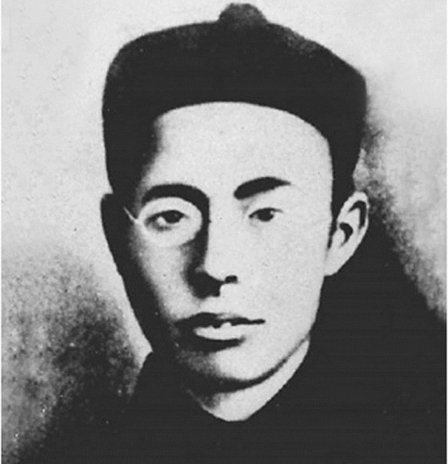 晚清富二代，跟秋瑾是好友，为了革命枪杀恩师，被捕后遭挖心而死_腾讯新闻