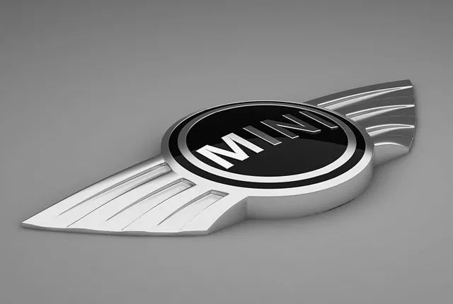 peter schwarzenbauer 表示:"这个标志是在做减法,它让mini本身变得