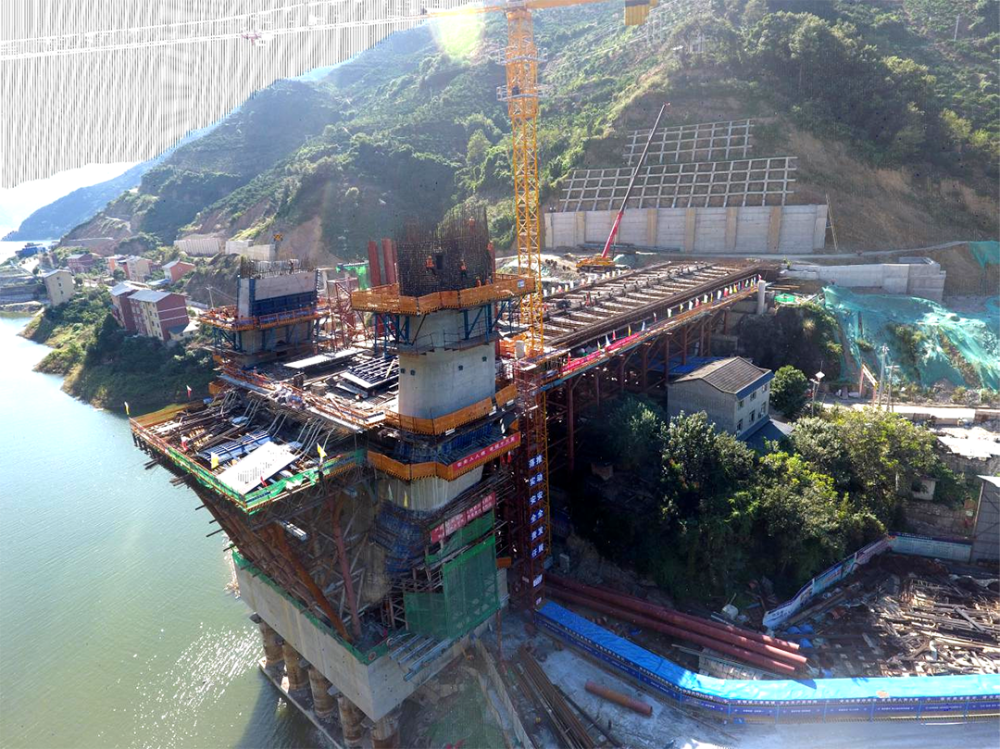 全长364延米峡口香溪河大桥距完工又近一步峡口香溪河大桥建设提速