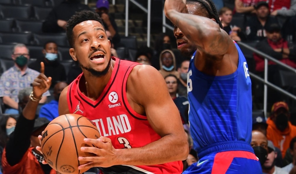 单赛季三分球排行榜_季后赛单赛季三分球榜单,水花兄弟包揽前7,利拉德命中59个三分